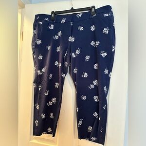 Lane Bryant The Allie Navy/Floral Ankle Pants Size 20P
